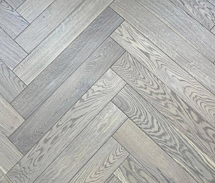 Английская елка Kraft Parkett Medium 600x100x13.5 мм 905 Дуб Натур